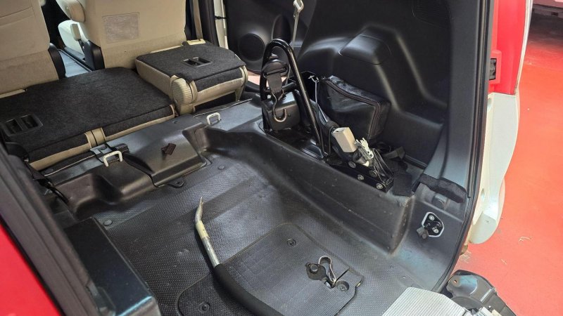 TOYOTA YARIS VERSO