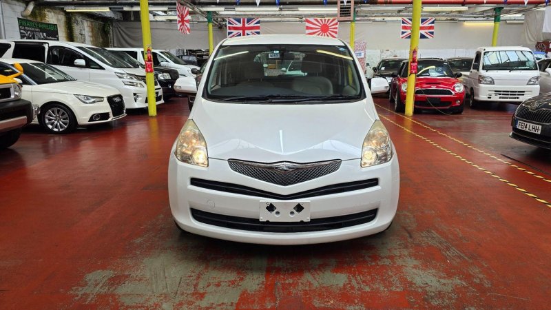 TOYOTA YARIS VERSO