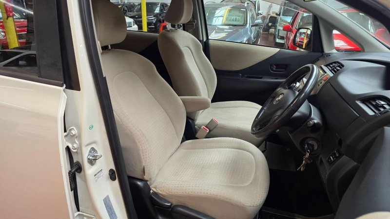 TOYOTA YARIS VERSO