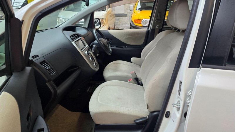 TOYOTA YARIS VERSO
