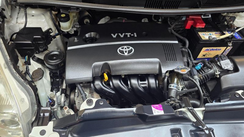 TOYOTA YARIS VERSO