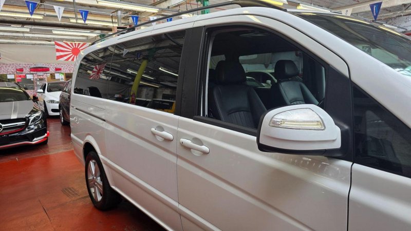 MERCEDES-BENZ V CLASS