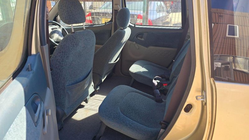 TOYOTA YARIS VERSO