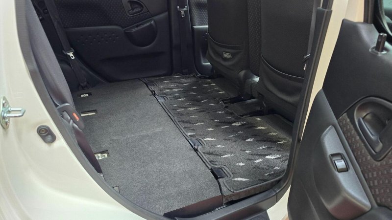 TOYOTA YARIS VERSO