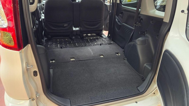 TOYOTA YARIS VERSO