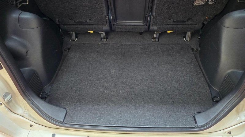 TOYOTA YARIS VERSO