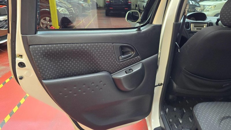 TOYOTA YARIS VERSO
