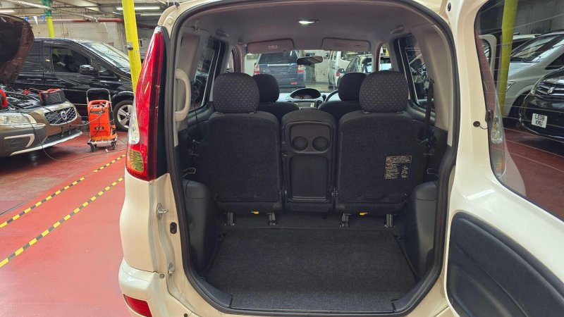 TOYOTA YARIS VERSO
