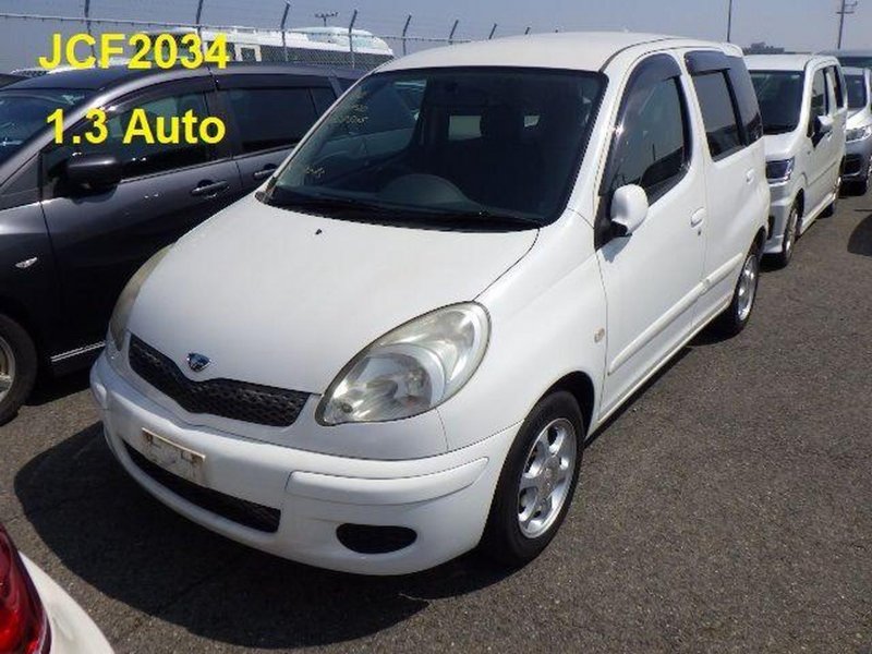 TOYOTA YARIS VERSO