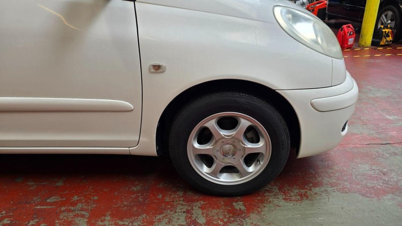TOYOTA YARIS VERSO