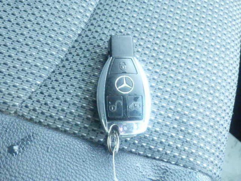 MERCEDES-BENZ V CLASS