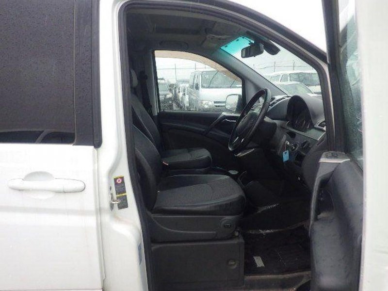 MERCEDES-BENZ V CLASS