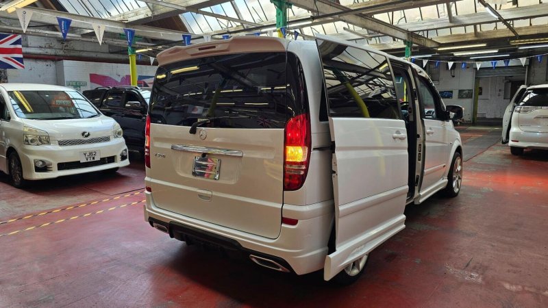 MERCEDES-BENZ V CLASS