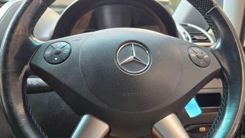 MERCEDES-BENZ V CLASS