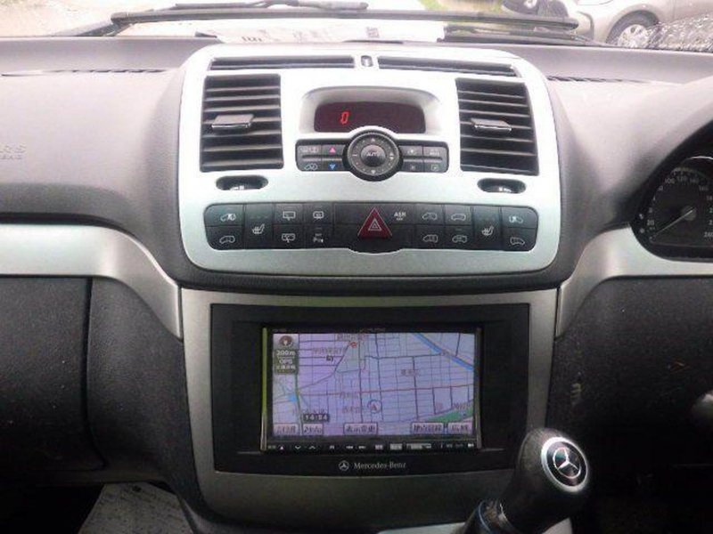 MERCEDES-BENZ V CLASS