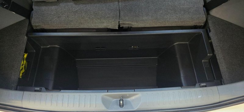 TOYOTA PRIUS+