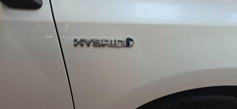TOYOTA PRIUS+