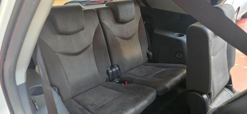 TOYOTA PRIUS+