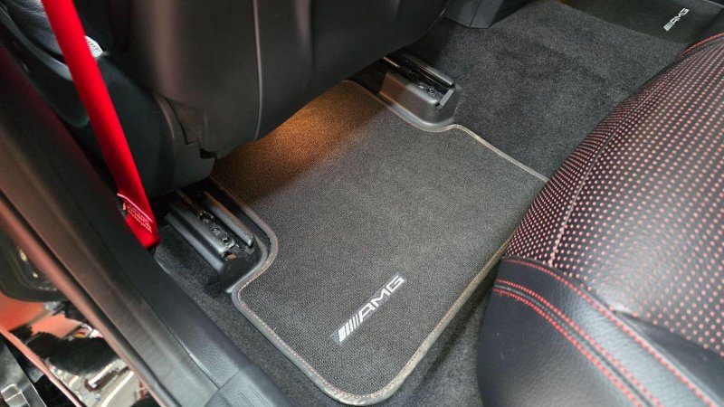 MERCEDES-BENZ GLA CLASS
