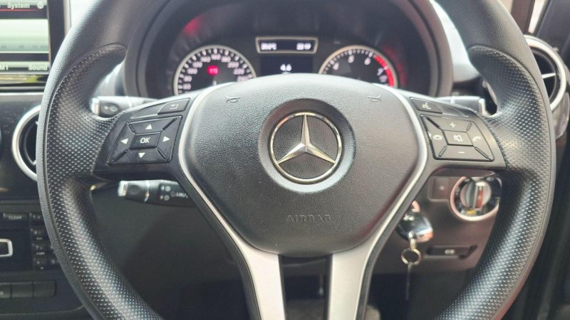 MERCEDES-BENZ B CLASS