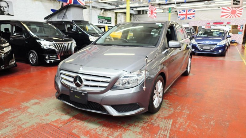 MERCEDES-BENZ B CLASS