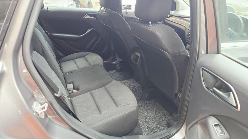MERCEDES-BENZ B CLASS