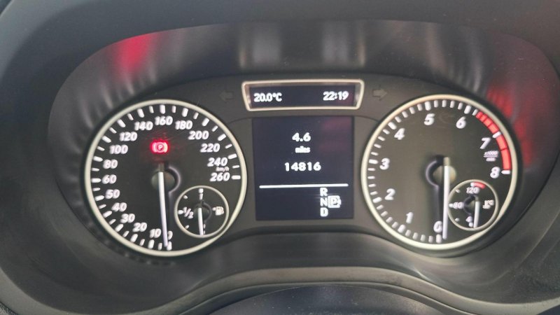 MERCEDES-BENZ B CLASS