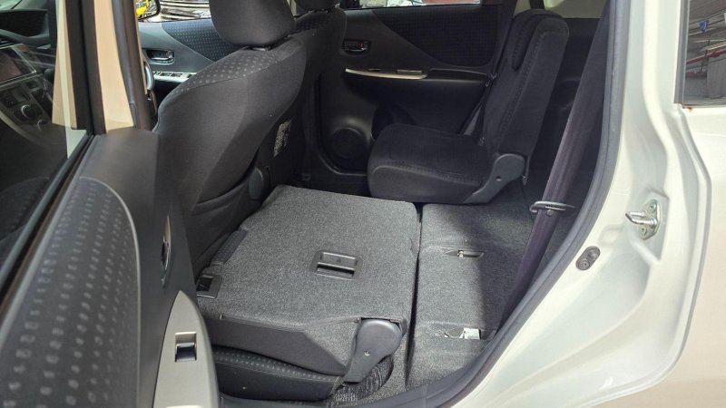 TOYOTA YARIS VERSO