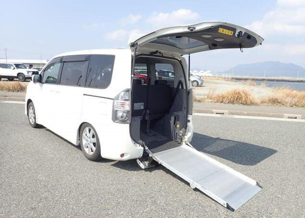 2010 Toyota VOXY