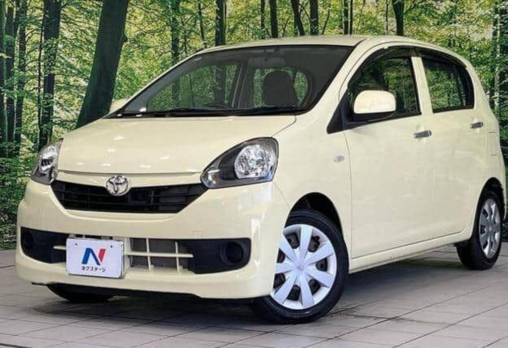 2016 Toyota YARIS